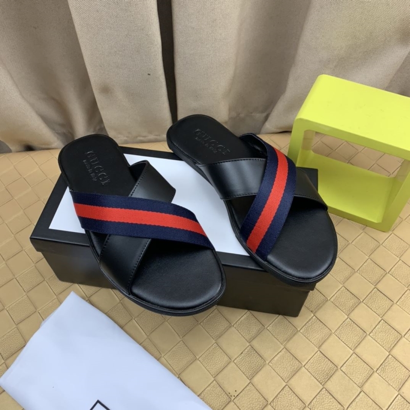 G*u*i slippers